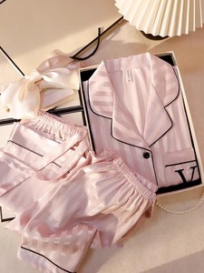 Satén de Seda Jacquard Estampado Teñido al por Mayor para Ropa de Dormir y Pijamas - Product Image 3