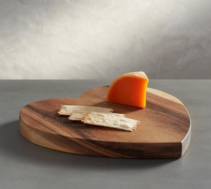 Planche à découper en bois de qualité supérieure en forme de cœur |   Planche à découper en bois massif écologique aux prix les plus bas - Product Image 2