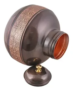 Qualité d'exportation du distributeur d'eau en cuivre de style indien traditionnel pour la santé et le bien-être ayurvédiques disponible au prix d'usine - Product Image 6