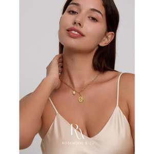 สร้อยคอจี้แบบเชื่อมต่อชุบทอง 18K สไตล์วินเทจ พร้อมเหรียญทองคำแท้ประดับมุกแท้ ดีไซน์ทันสมัย - Product Image 4