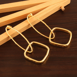 Pendientes de metal para mujer, joyería de diseño de moda, aretes colgantes apilables chapados en oro, ropa de fiesta hecha a mano, gotas minimalistas delgadas - Product Image 2