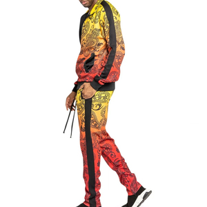 Ensemble de survêtements respirants et élégants de haute qualité pour hommes avec logo personnalisable Survêtements luxueux et de haute qualité avec OEM - Product Image 3