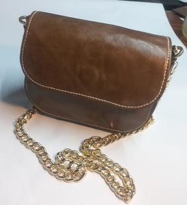 Sac à bandoulière en cuir véritable pour femme ANWAR ENTERPRISES, usage quotidien, avec chaînes et fermeture magnétique - Product Image 5