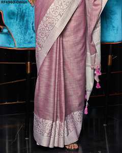 Sarees en lin élégant avec rayures subtiles et bordure contrastée Tissu léger et respirant avec chemisier assorti pour une tenue de fête - Product Image 5