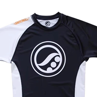 Ensemble de Rash Guards Anti-UV UPF50+ Respirant, Écologique, Séchage Rapide, Anti-Bactérien, Manches Courtes, Personnalisable pour BJJ – Vente en Gros
