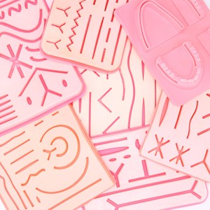 ชุดฝึกหัดเย็บแผลแบบครบชุดสำหรับนักศึกษาแพทย์และสัตวแพทย์ พร้อมแผ่นฝึกเย็บและเครื่องมือผ่าตัด - Product Image 6