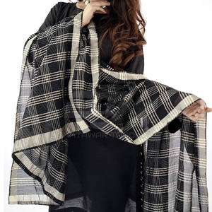 Tenue décontractée pakistanaise en 3 pièces, robe en coton/polyester, pantalon uni, chemise, dupatta imprimé - Product Image 4