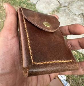 Cartera de cuero de vaca de estilo Vintage hecha a mano, tarjetero plegable corto, función antirrobo, estilo de moda Anwar Enterprises - Product Image 1