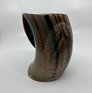Mug Viking en corne de buffle écologique fait à la main, sculpté naturellement, pour boire du vin ou de la bière - Product Image 5