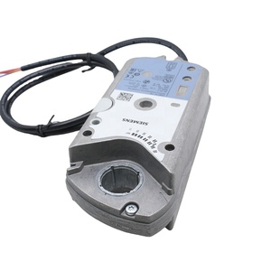 Actuador de Compuerta Rotatoria SIEMENS HVAC GEB131.1E, Diseño Contemporáneo, 24 V CA, 3 Posiciones, 15 Nm, 150 s, Fabricado en PVC - Product Image 3