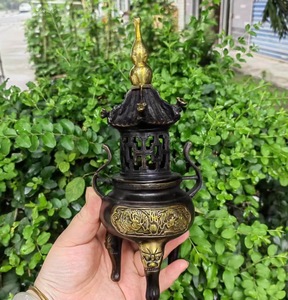 High Quality Metal <b>Bakhoor</b> Burner for Incense & <b>Oud</b> | Heat Resistant & Durable Design - Product Image 1