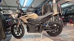 Vélo électrique TOP-SELLING NEW 2025 Zero DS ZF14.4 Euro 5, 36V 15Ah, moteur à moyeu arrière, 6 vitesses, batterie électronique - Product Image 3