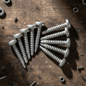 Vis autoforeuses métriques à tête fraisée PDC en acier inoxydable 304/316/410, classe 8, finition naturelle, empreinte Phillips, personnalisables - Product Image 1