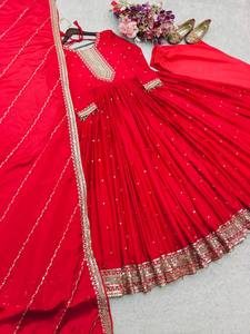 Salwar Kameez Moderno de Moda para Fiesta, Económico, Hermoso, de Seda Chinnon con Estampado Digital - Product Image 5