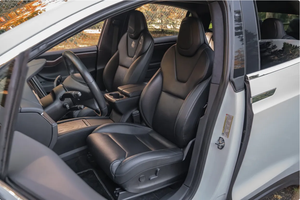 Asequible para Conducir - USADO, Volante a la Izquierda |   Volante a la derecha |   TESLA MODEL X P100D 2018 con 26 mil millas - Product Image 4