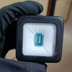 Diamant de laboratoire de taille émeraude, cultivé par CVD, 10,04 carats, couleur bleu fantaisie, clarté VVS1, pierre en vrac certifiée IGI, vente en gros de bijoux - Product Image 1