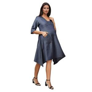 Vestido de maternidad de color azul personalizado con hermoso diseño floral hasta la rodilla cuello y logotipo servicio OEM 1 pieza para sesión de fotos - Product Image 1