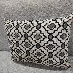 Taie d'oreiller carrée tissée en jacquard de style européen de luxe, écologique et personnalisable pour canapé et hôtel - Product Image 4