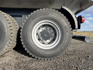 Camión Volquete 6x4 de Bajo Precio, Camión Volquete de Servicio Pesado 8x4, Camión Volquete Hidráulico de 20-30 Toneladas de Carga Útil para Construcción y Minería |   Dum Usado - Product Image 4
