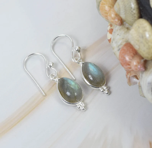925 Sterling Silver Natural Labradorite Gemstone Elegant Dangle Hook Boucles d'oreilles Bijoux faits à la main Cadeau parfait pour elle en vrac - Product Image 2
