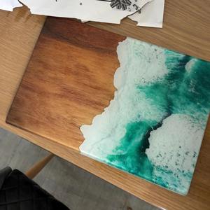 Planche à découper en bois inspirée de l'océan, qualité supérieure, multifonctionnelle, pour une utilisation quotidienne, en provenance d'Inde - Product Image 1