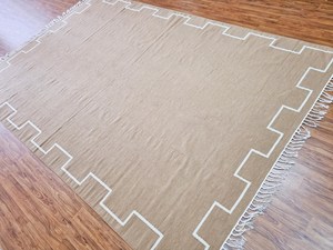 Alfombra de algodón de estilo marroquí marrón hecha a mano Navajo Kilim lavable con mechones técnica antideslizante para uso doméstico en la sala de estar - Product Image 4