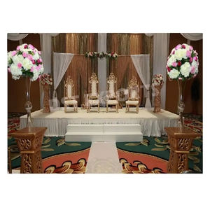 Chaises en bois blanches traditionnelles pour mandap de mariage indien gujaratien, ensemble de chaises en bois pour mandap de mariage, États-Unis - Product Image 6