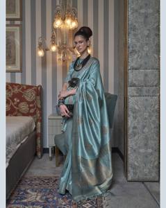 Saree en soie douce très exclusif avec tissage en cuivre riche Royal Kanchi Bordere pour les mariages et les fêtes Costume de style pakistanais - Product Image 5