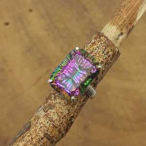 Topaze Mystique Rectangle Bohème Bague sertie de griffes Couleur unique Déclaration Chunky Argent 925 Artisan Crafted Diamond Wholesale - Product Image 1