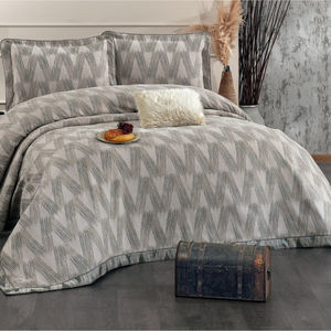 Juego de Cubrecamas Guzide CAPRICE de 4 Piezas, 100% Chenilla, Tamaño King, para Uso Doméstico, Hecho en Turquía - Product Image 1