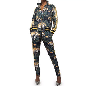Ensemble de survêtement pour femme, personnalisé avec logo, décontracté, léger, respirant, écologique, 100% coton, pour la course à pied et l'entraînement - Product Image 1