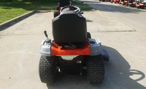 Cortadora de Césped Industrial TS 142K de 42 Pulgadas, Motor de Gasolina de 4 Tiempos y 196 cc, Potencia de 5000 W, Altura Máxima de Corte de 1000 mm - Product Image 3