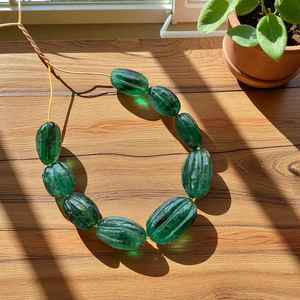 Cuentas Ovaladas Talladas de Esmeralda Brasileña, Hilo de Piedras Preciosas Verdes Naturales para la Fabricación de Joyas, Diseño de Collares, Suministro Directo de India 2026 - Product Image 3