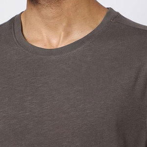 Camisetas de hombre de alta calidad con logotipo personalizado de talla grande Casual sólido de manga corta patrón liso tejido de rizo transpirable - Product Image 5
