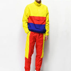 Conjunto de 2 Piezas de Ropa Deportiva de Otoño para Hombre, Chaqueta Cortavientos Ligera con Capucha, Diseño Personalizado de Alta Calidad, 100% Poliéster de Secado Rápido - Product Image 4