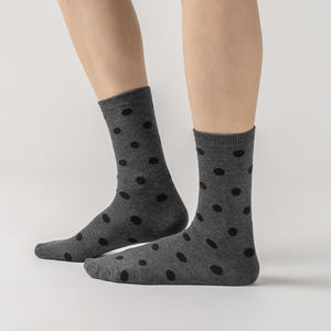 ถุงเท้าผู้หญิงผ้าฝ้ายระบายอากาศ ลายจุด สไตล์เกาหลี สำหรับใส่ในชีวิตประจำวัน - Product Image 2