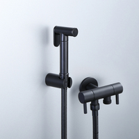 Ensemble de robinet de bidet carré en laiton moderne robinet de bidet de toilette de WC avec la valve d'angle de jet et le pulvérisateur de Shattaf de salle de bains