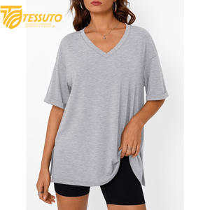 T-shirt oversize de base de logo d'impression personnalisé de poids lourd de haute qualité grande taille mode femmes 100% coton t-shirt à col en v - Product Image 5