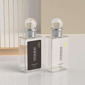 Emballage cosmétique de luxe pour flacon plat en plastique PETG de 150 ml (5 oz) avec pompe pulvérisateur, sérigraphie, crème hydratante - Product Image 1