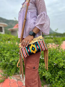 Nouveau Western élégant sellé couverture en cuir usiné sacs à bandoulière en cuir aztèque de haute qualité sacs à bandoulière Vintage Multi couleur sacs - Product Image 4