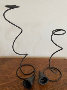 Portavelas de mesa en forma de cono, diseño de resorte de alambre de Metal, Pilar, fácil, portátil, rústico, soporte de vela de Metal para Decoración - Product Image 5