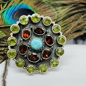 Bague en argent sterling 925 Turquoise naturelle Style classique Bague de mariage grenat et péridot coupe ovale faite à la main avec une touche de luxe - Product Image 5