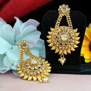 Boucles d'oreilles Polki antiques intemporelles en métal de qualité supérieure Charme moderne Éclat naturel Élégance traditionnelle Design classique Boucles d'oreilles ethniques - Product Image 2