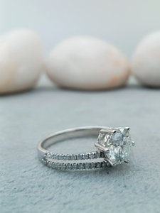 แหวนเพชรมอยส์ซาไนต์สำหรับงานหมั้นเพชร925เงินและแล็บเครื่องประดับชั้นดีได้รับการรับรองว่าเจียระไนแบบหรูหราชุบเงิน - Product Image 2