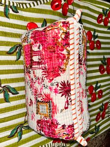 Pochettes en coton matelassé à la main sur mesure avec des impressions vibrantes. Idéal pour les produits cosmétiques, articles de toilette, accessoires de tourisme - Product Image 6