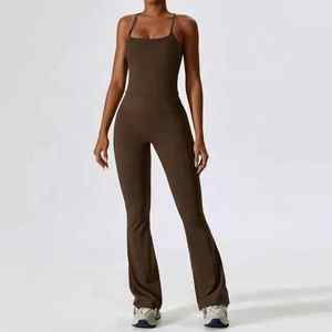 women gym and yoga clothing set oem two piece <b>leggings</b> and top seamless quick dry breathable fabric suitable for all workouts - Product Image 3