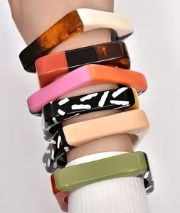 Brazaletes de Resina Hechos a Mano de Alta Calidad, Tradicionales y Premium para Mujer, Impermeables, Personalizables, con Estilo Lindo y Moderno, Accesorio de Moda - Product Image 3