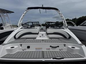 2025 Yamahaz Boats 195S - Product Image 2