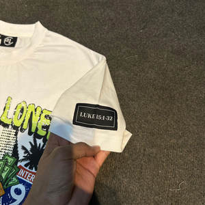 2025 T-shirt pour hommes de haute qualité Logo personnalisé et impression 100% coton biologique Style décontracté surdimensionné pour le printemps - Product Image 2