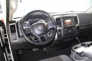 Auto Usado de Calidad a Precio Accesible, R-A-M R-am Pic-kup 2017, Volante a la Izquierda - Product Image 4